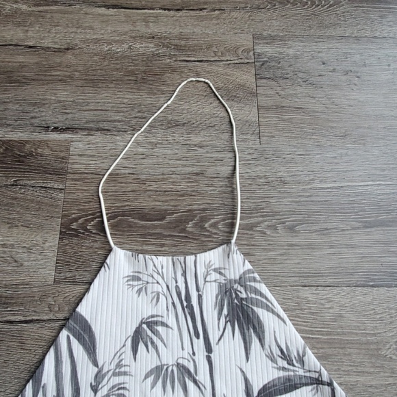 Me to We Tropical Ribbed Top - Picture 2 of 5